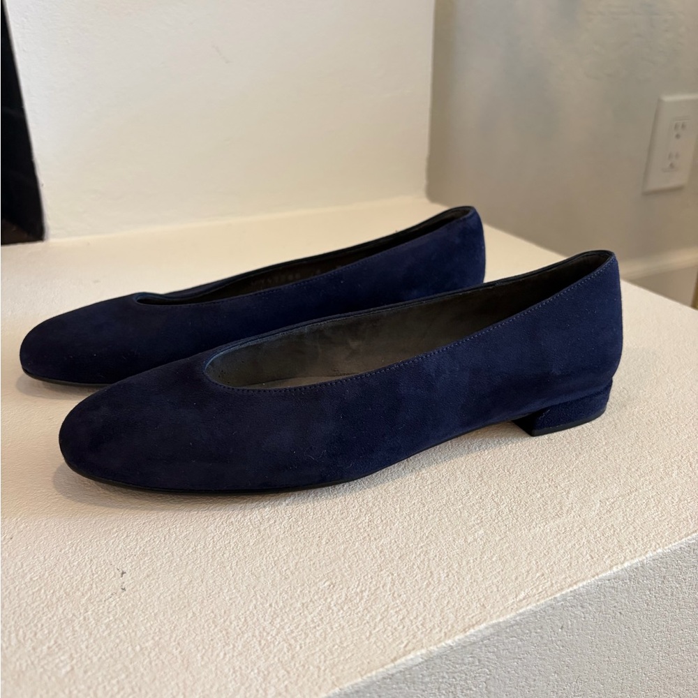 Stuart Weitzman Chic 6M Blue Suede Ballet Flats - Picture 6 of 8